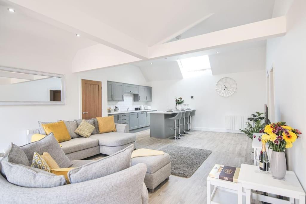 Hoxne Cottages - Rose Cottage With Private Hot Tub 约克 外观 照片